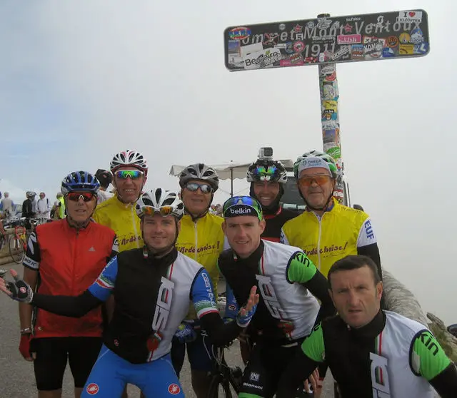 Nos cyclistes au sommet du mont ventoux